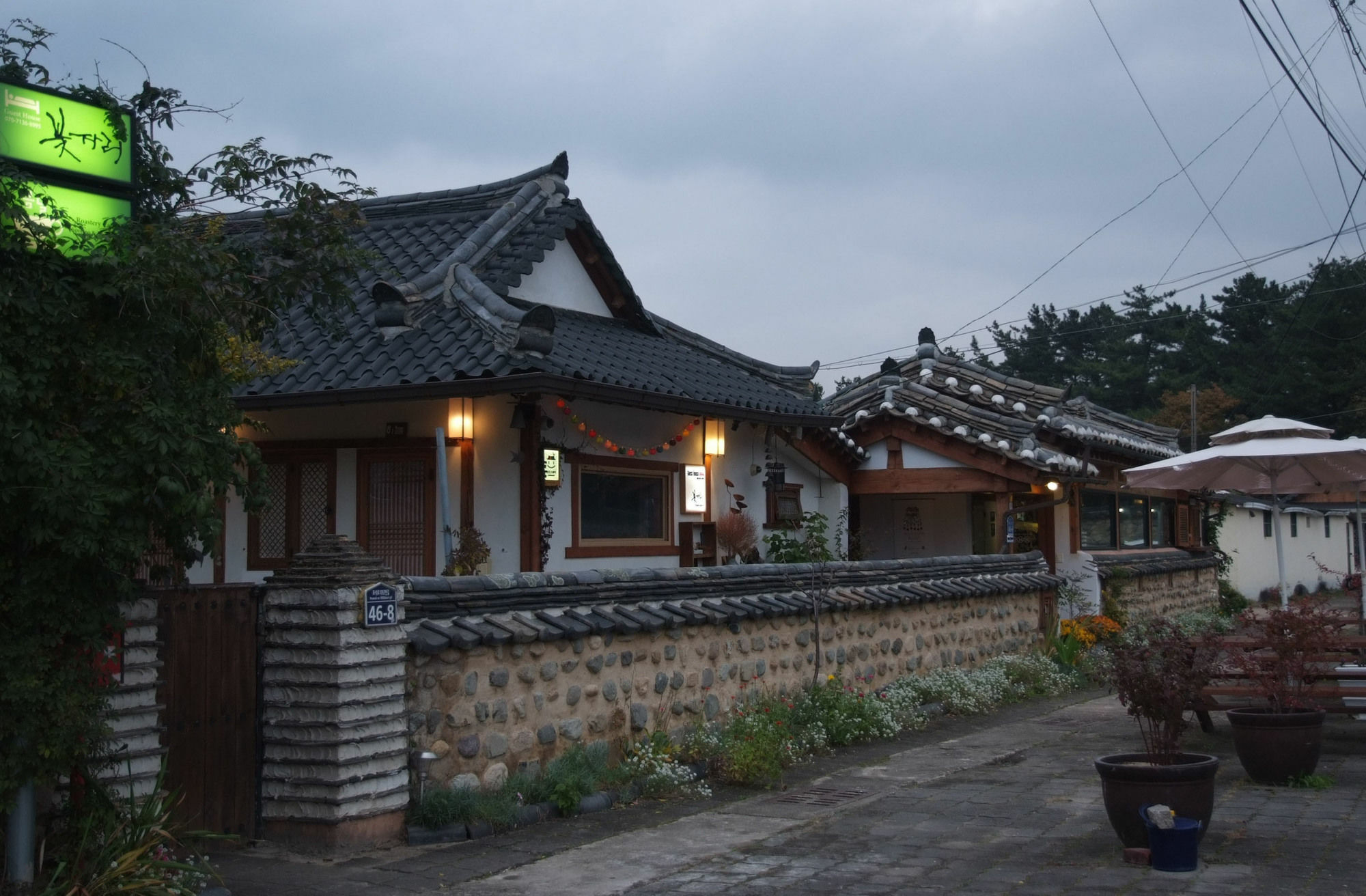Floral Space Hanok Guesthouse Gyeongju Extérieur photo