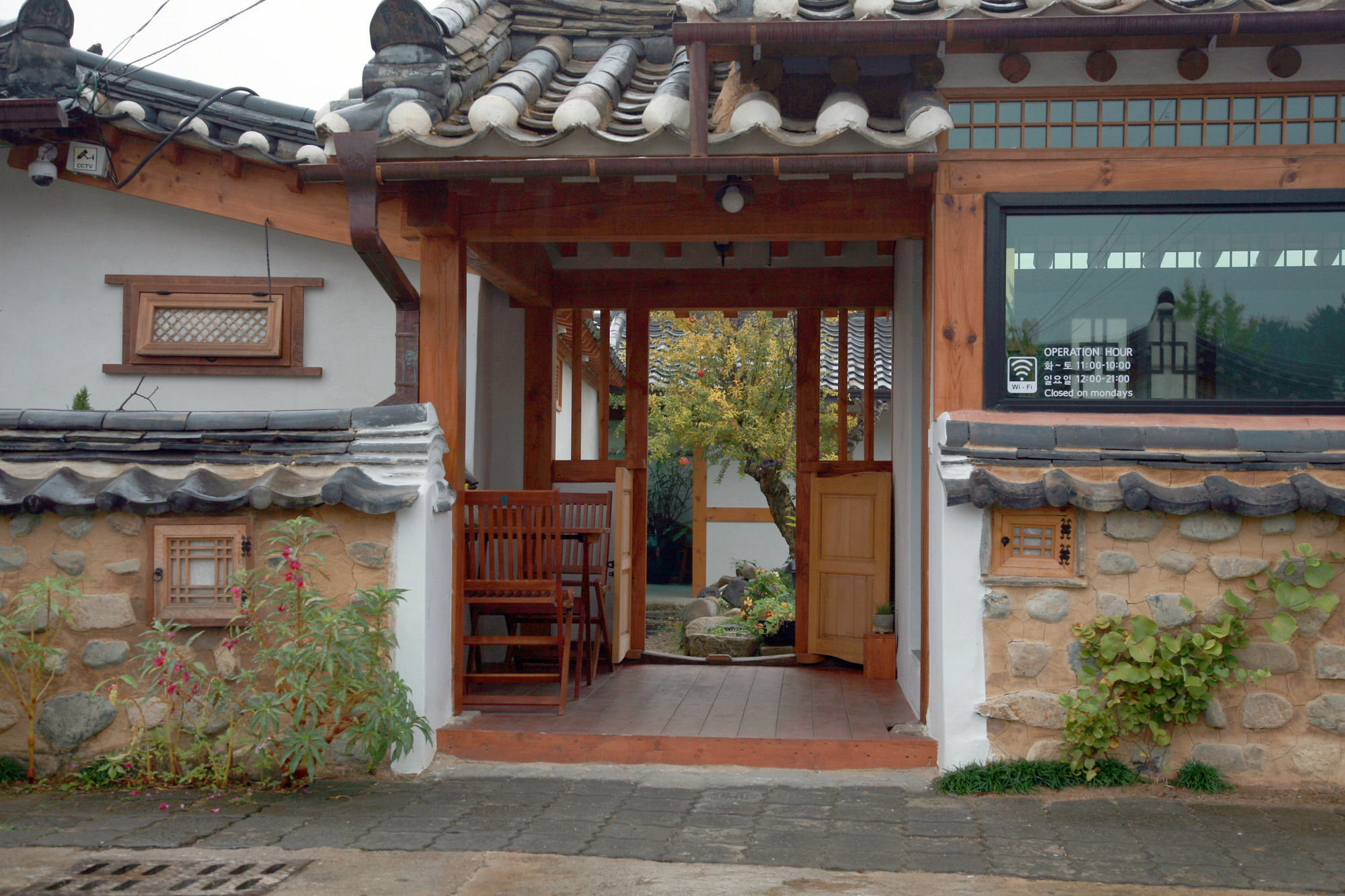Floral Space Hanok Guesthouse Gyeongju Extérieur photo